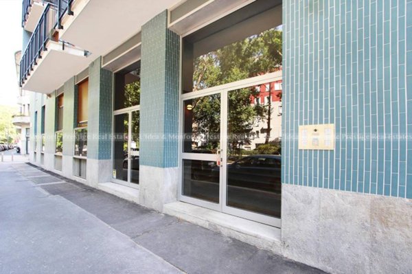 appartamento in vendita a Milano in zona Solari