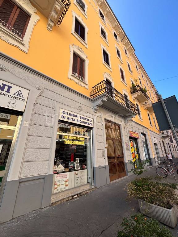 appartamento in vendita a Milano in zona Porta Vittoria