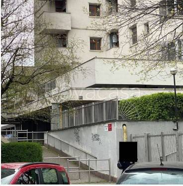 appartamento in vendita a Milano in zona Gratosoglio
