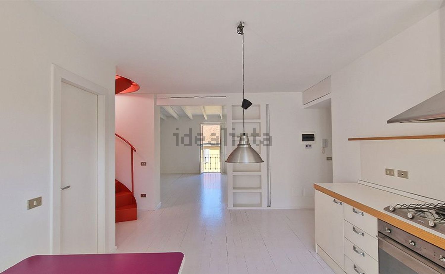 appartamento in vendita a Milano in zona Centro Direzionale