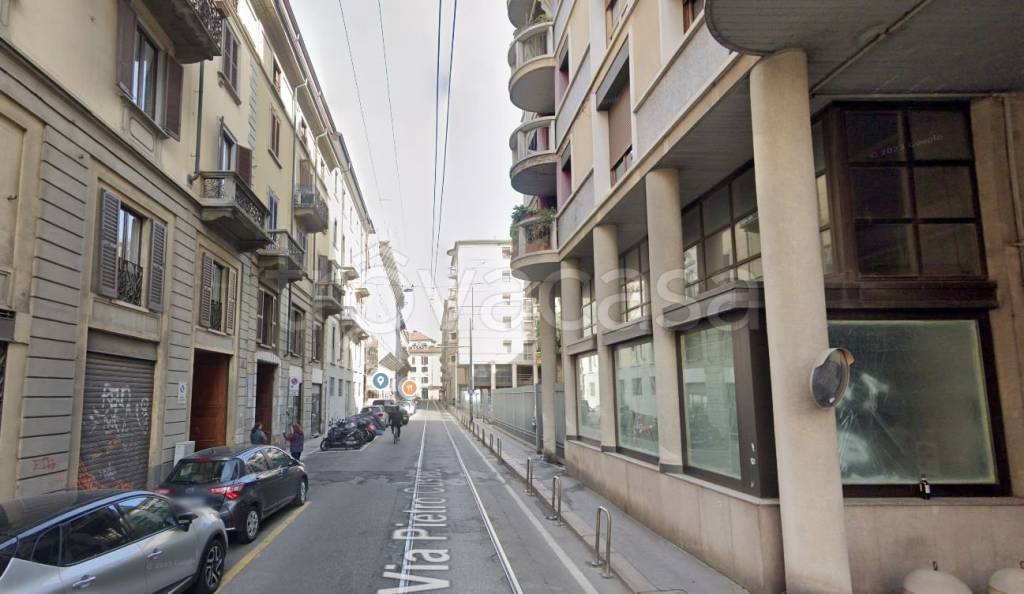 appartamento in vendita a Milano in zona Bocconi
