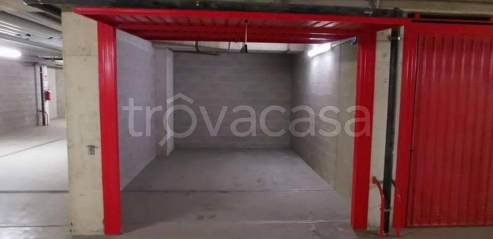 appartamento in vendita a Milano in zona Guastalla