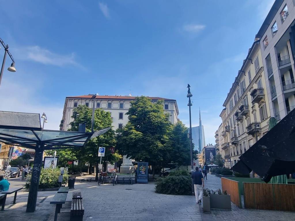 appartamento in vendita a Milano in zona Porta Nuova
