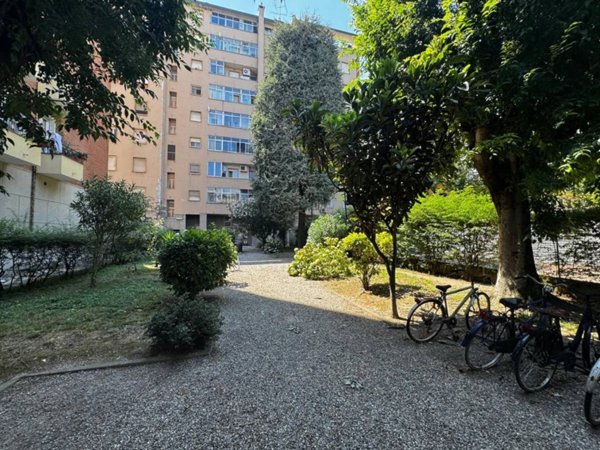 appartamento in vendita a Milano in zona Porta Vittoria