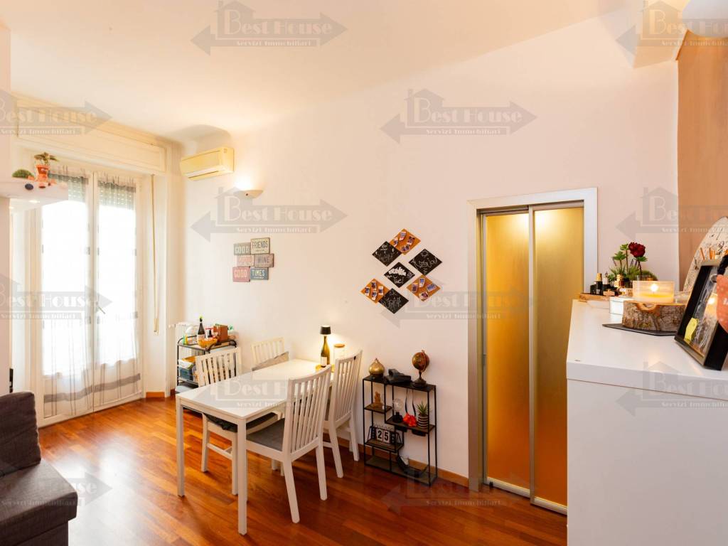 appartamento in vendita a Milano in zona Città Studi