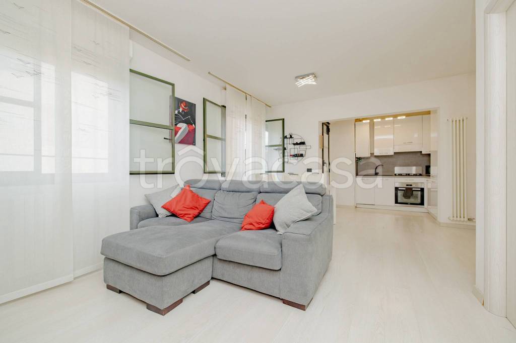 appartamento in vendita a Milano in zona Vigentino