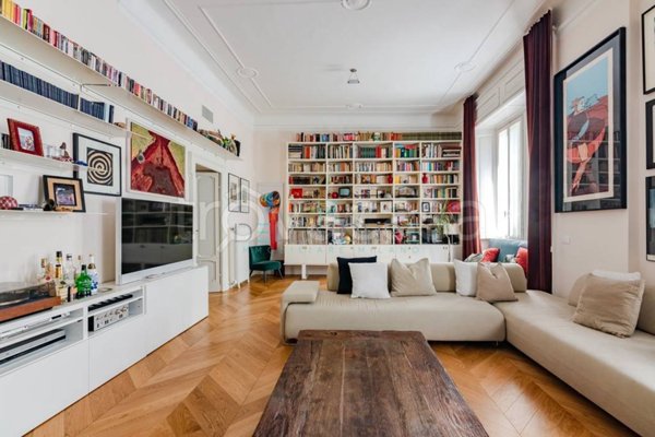 appartamento in vendita a Milano in zona Città Studi