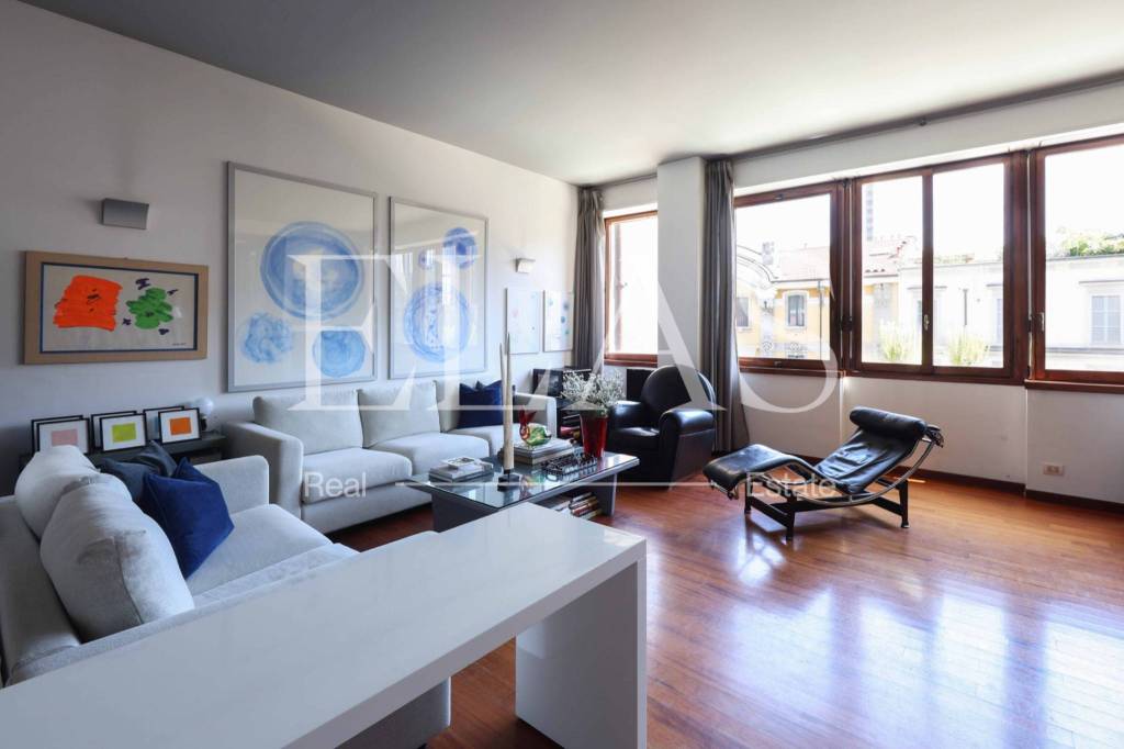appartamento in vendita a Milano in zona Centro Direzionale
