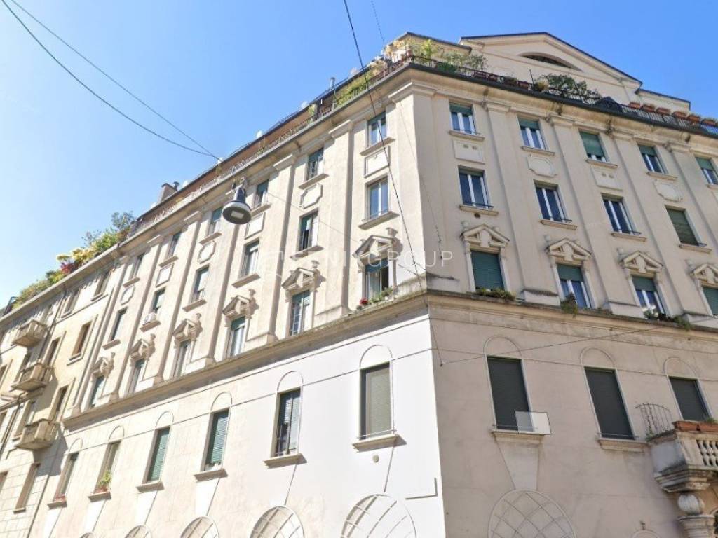 appartamento in vendita a Milano in zona Casoretto