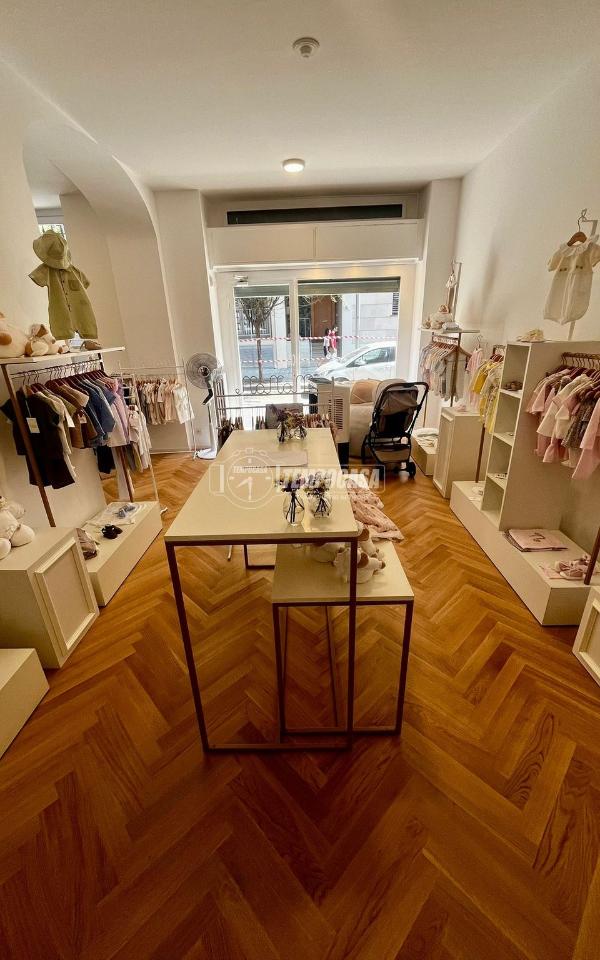 appartamento in vendita a Milano in zona Isola