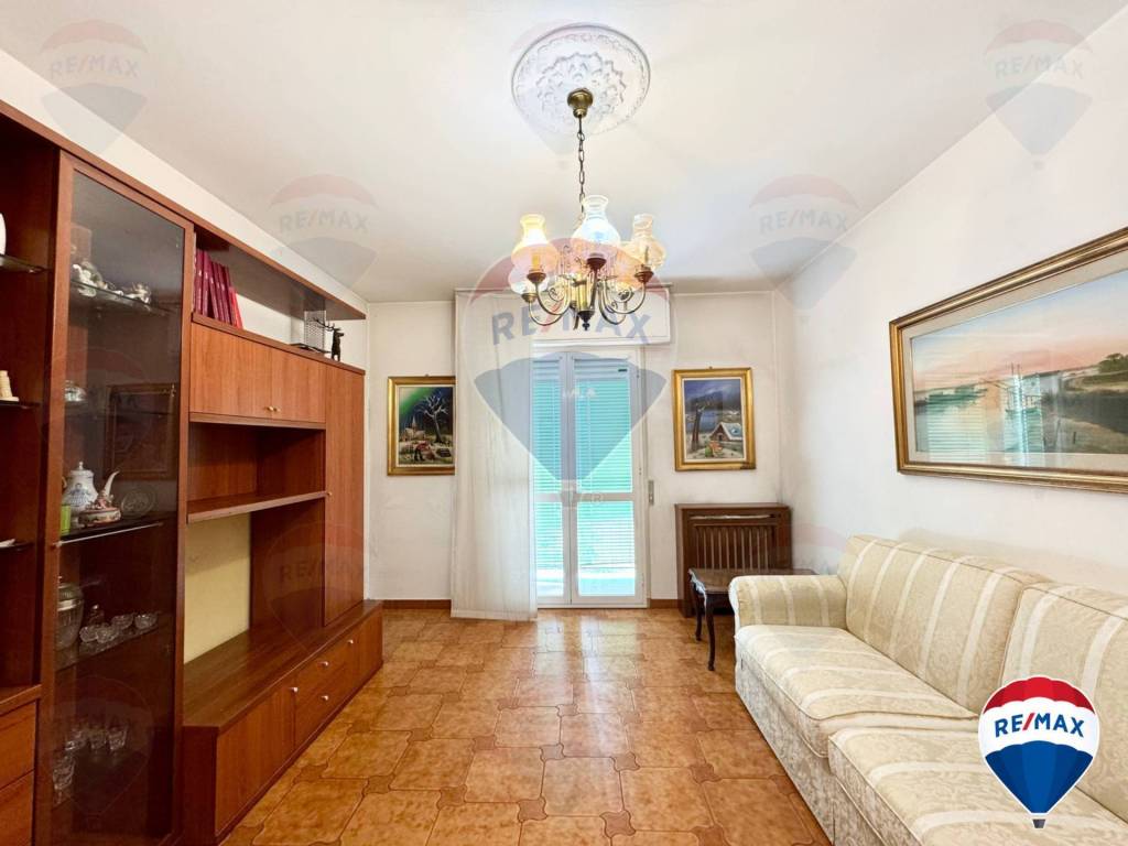 appartamento in vendita a Milano in zona Gallaratese