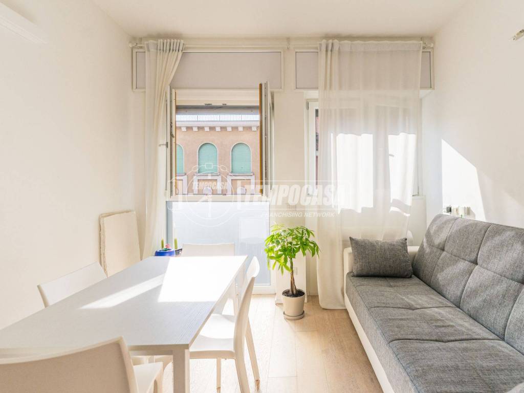 appartamento in vendita a Milano in zona Isola