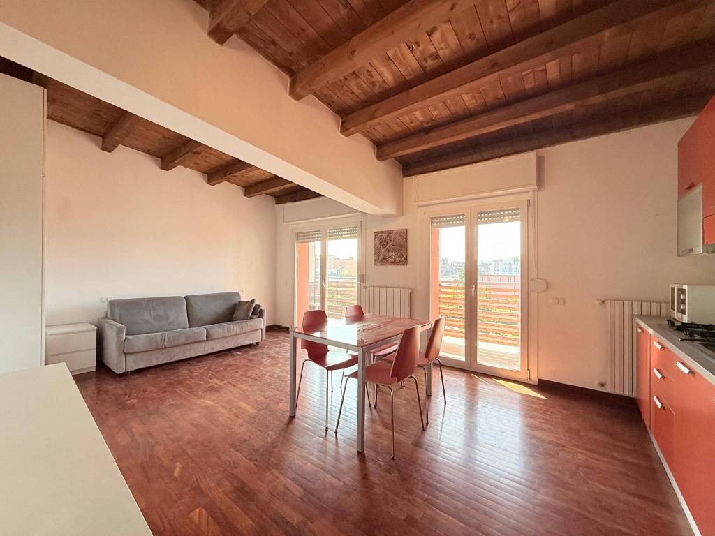 appartamento in vendita a Milano in zona Vigentino