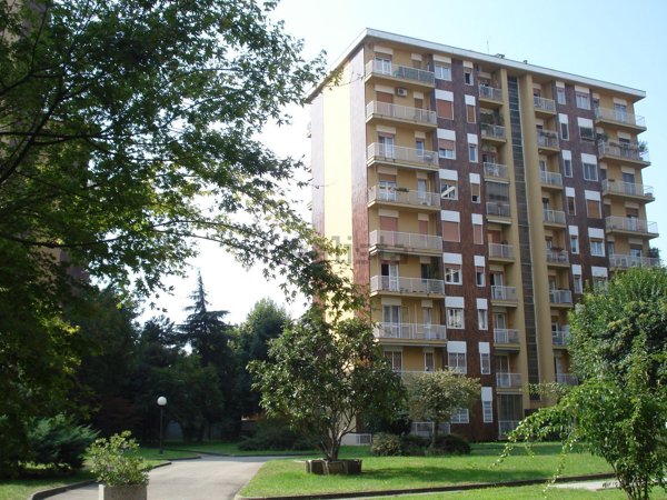 appartamento in vendita a Milano in zona Piazzale Lodi