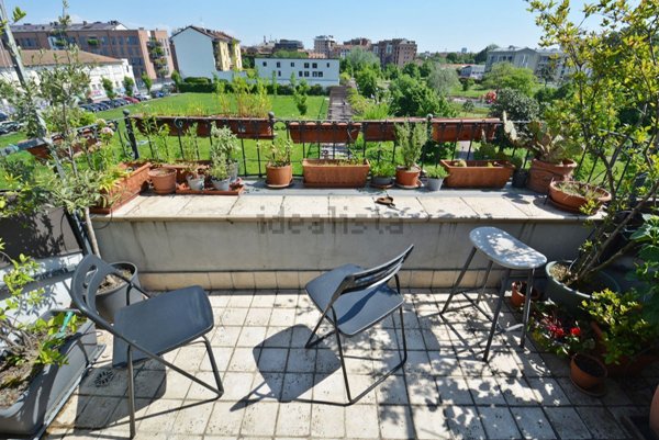 appartamento in vendita a Milano in zona Porta Genova