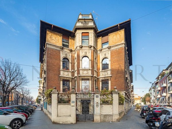 appartamento in vendita a Milano in zona Città Studi