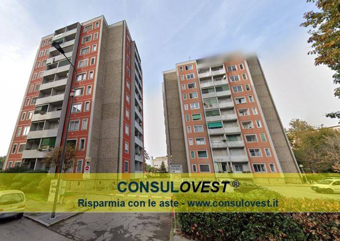 appartamento in vendita a Milano in zona Quartiere degli Olmi