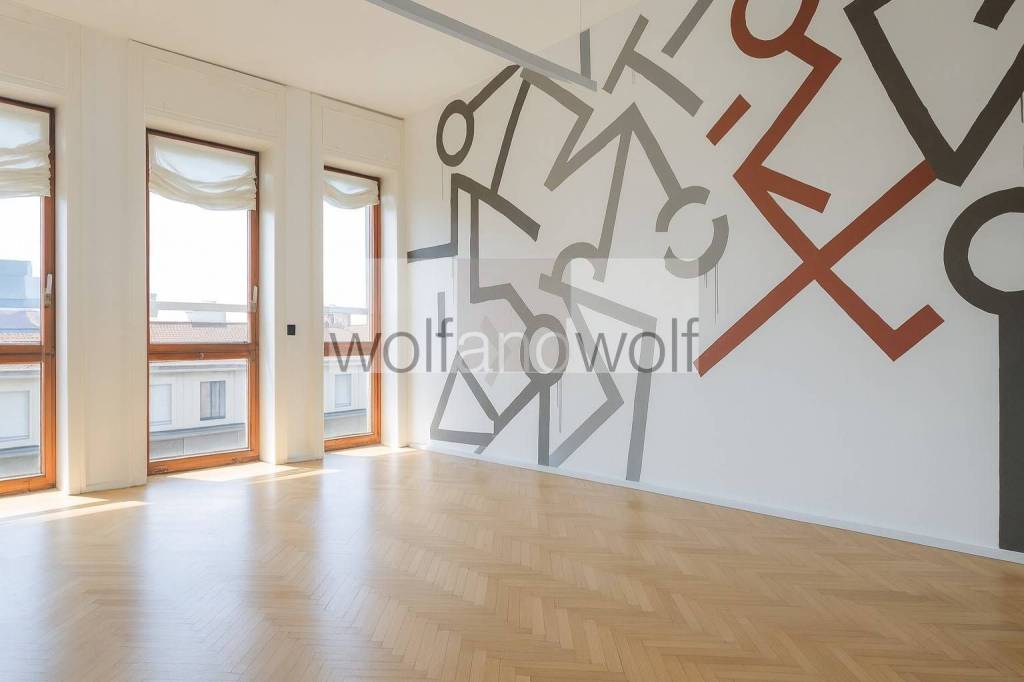 ufficio in vendita a Milano in zona Città Studi