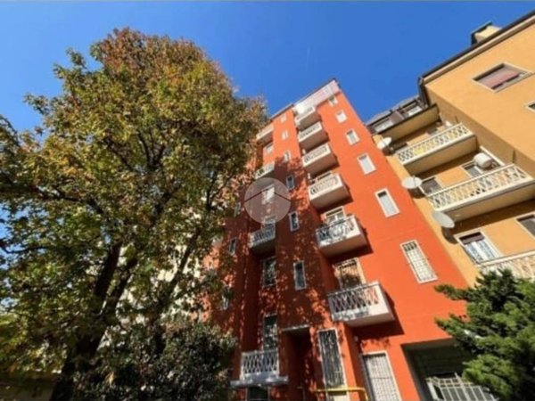 appartamento in vendita a Milano in zona Vigentino