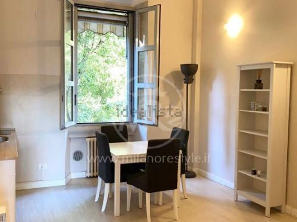 appartamento in vendita a Milano in zona Sempione