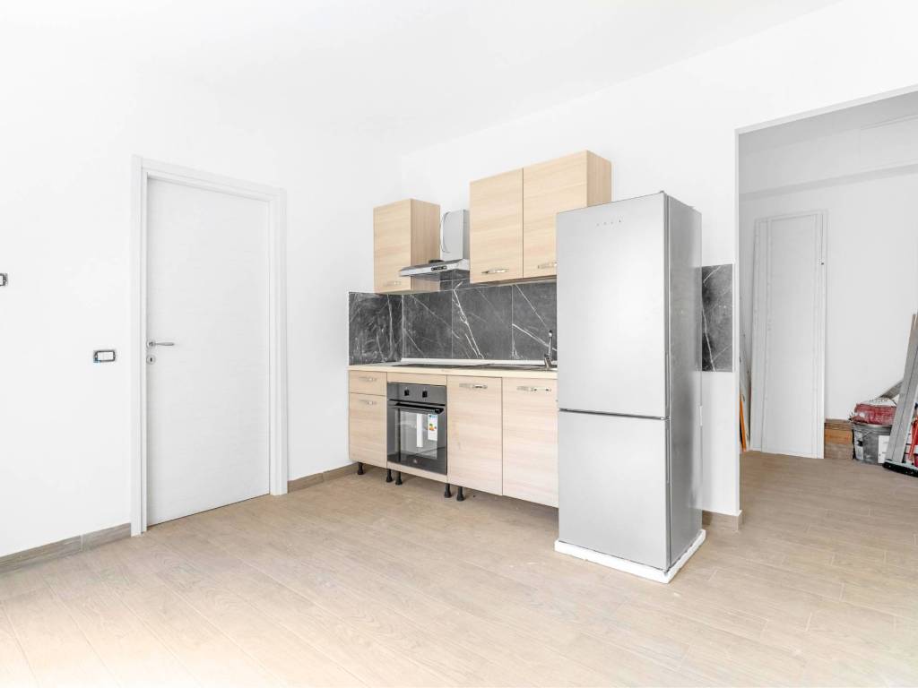 appartamento in vendita a Milano in zona Baggio