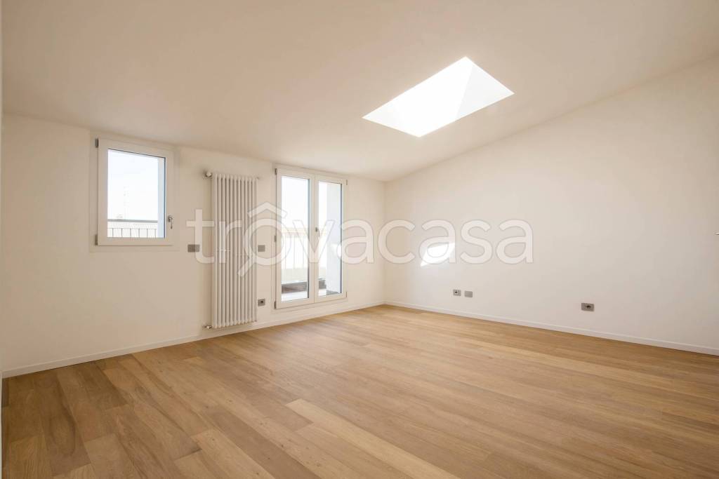 appartamento in vendita a Milano in zona San Siro