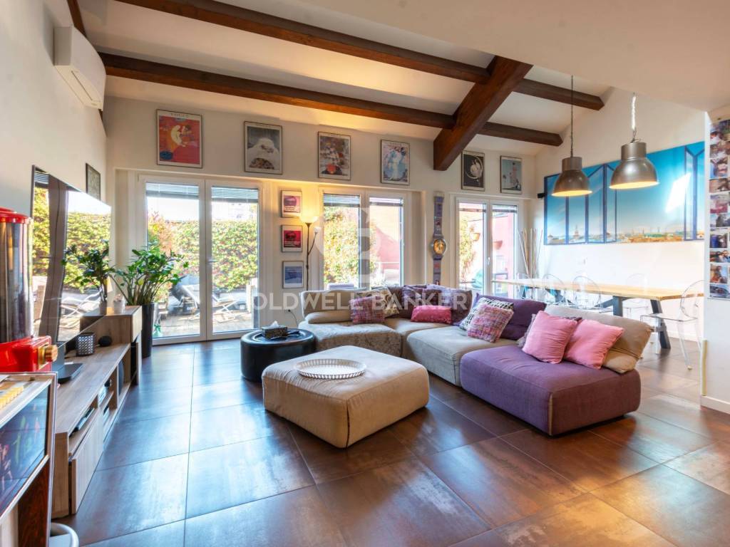 appartamento in vendita a Milano in zona Villapizzone