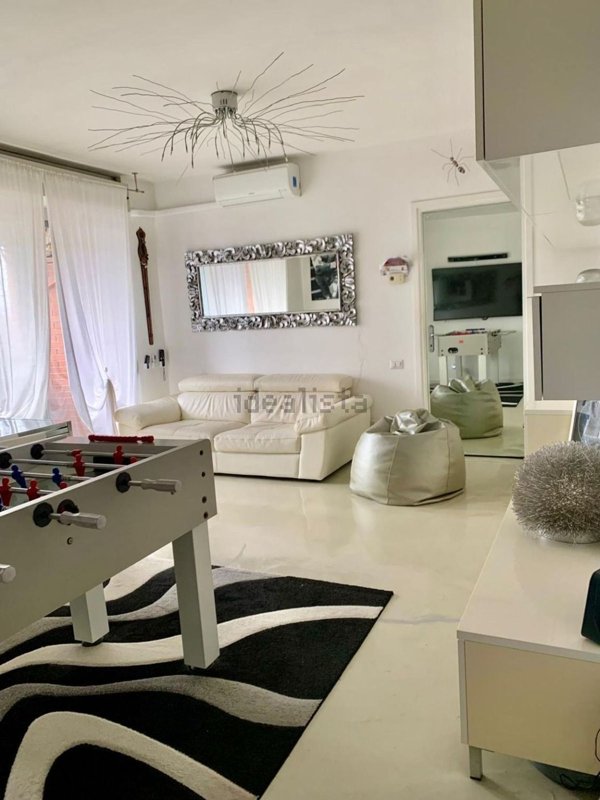 appartamento in vendita a Milano in zona Barona