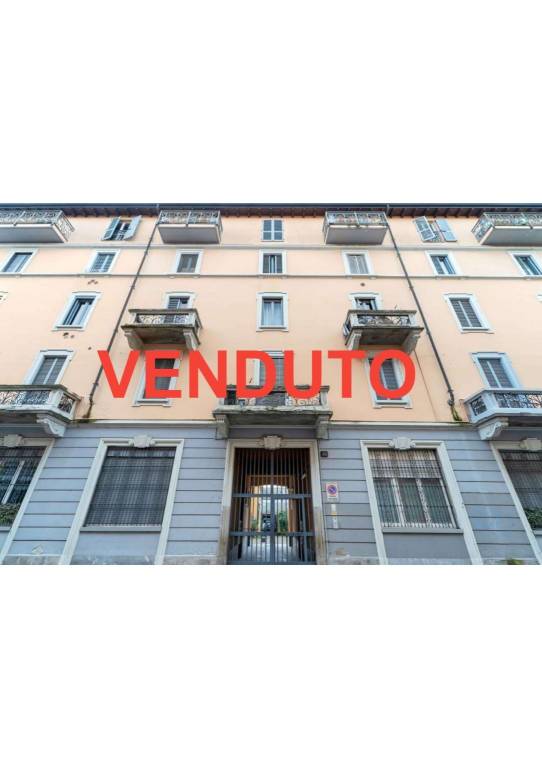 appartamento in vendita a Milano in zona Cadorna