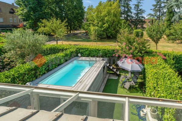 casa indipendente in vendita a Milano in zona Famagosta