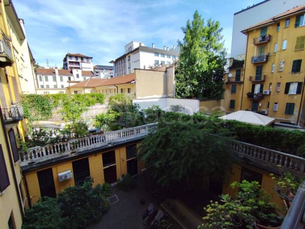 appartamento in vendita a Milano in zona Ponte Seveso