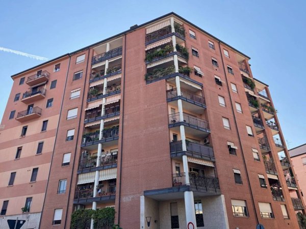 appartamento in vendita a Milano in zona Corvetto