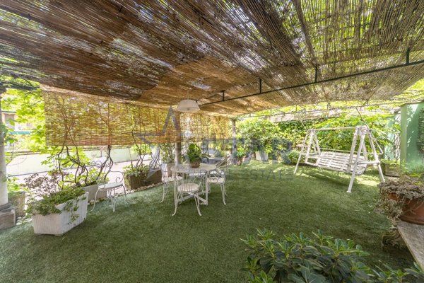 appartamento in vendita a Milano in zona Lorenteggio