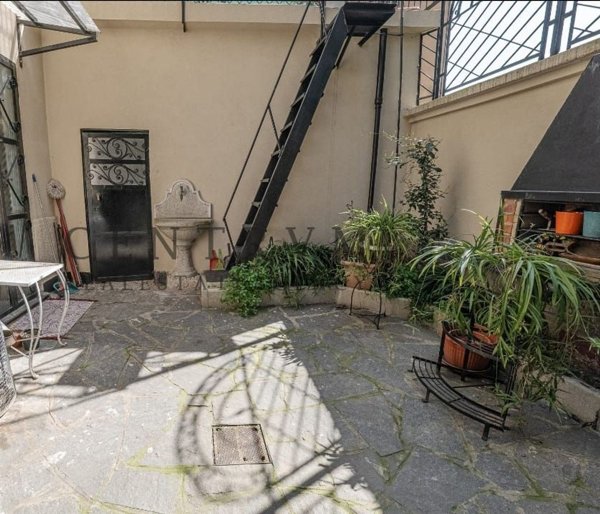 casa indipendente in vendita a Milano in zona Città Studi