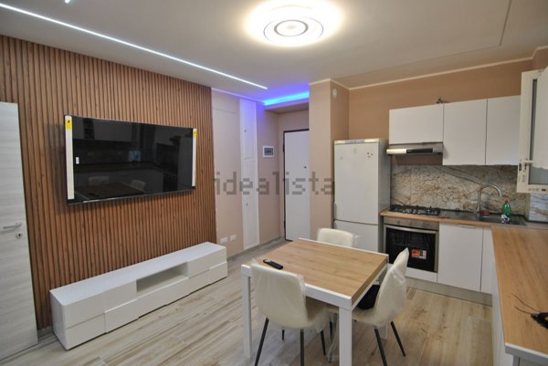 appartamento in vendita a Milano in zona Baggio