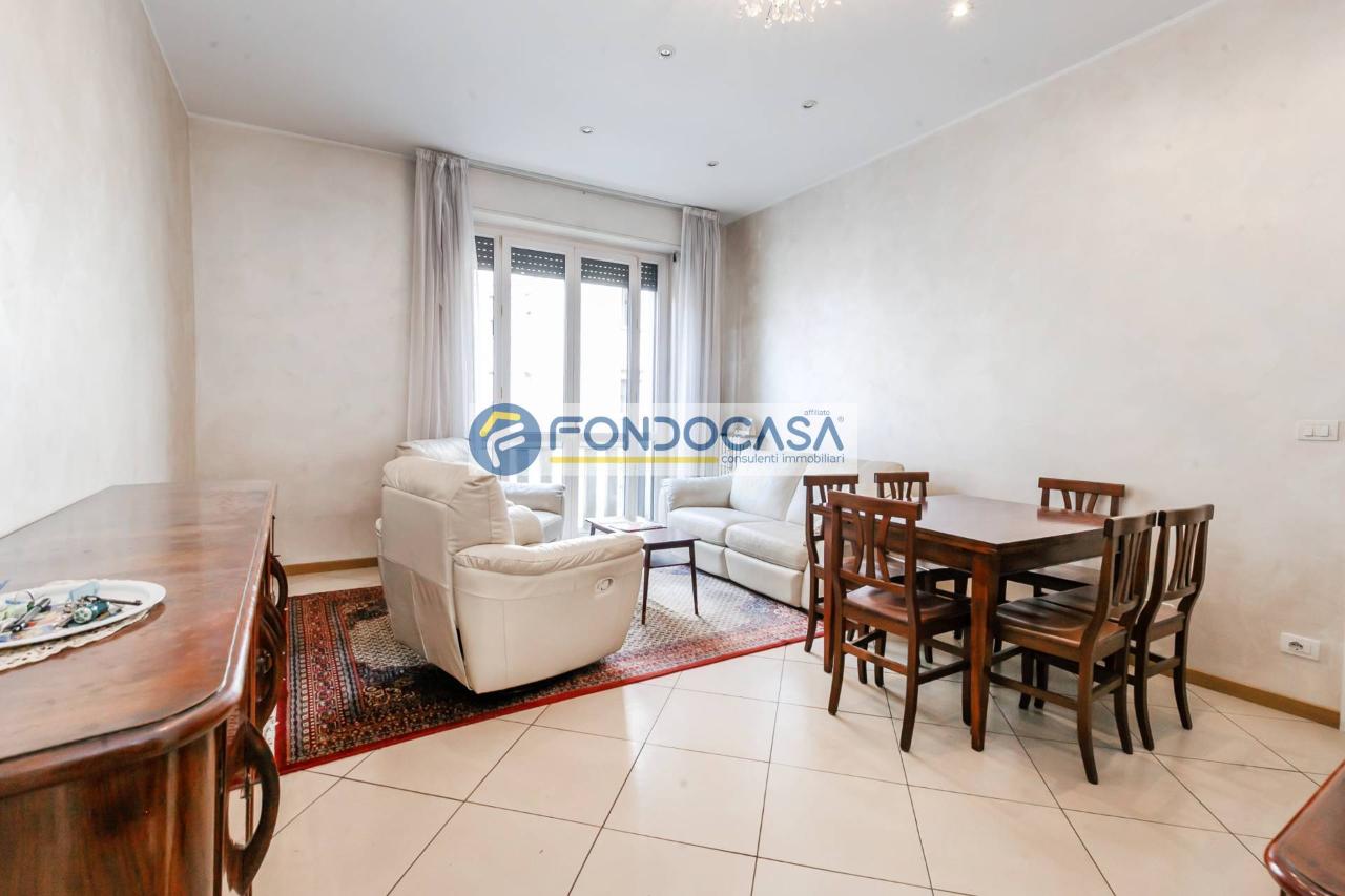 appartamento in vendita a Milano in zona Loreto