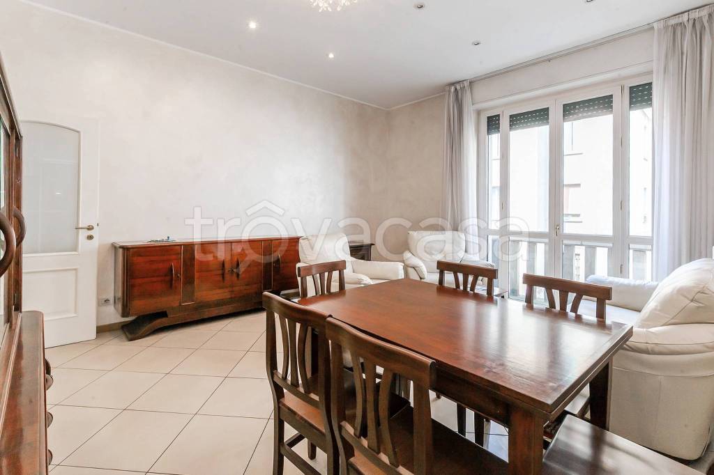 appartamento in vendita a Milano in zona Loreto