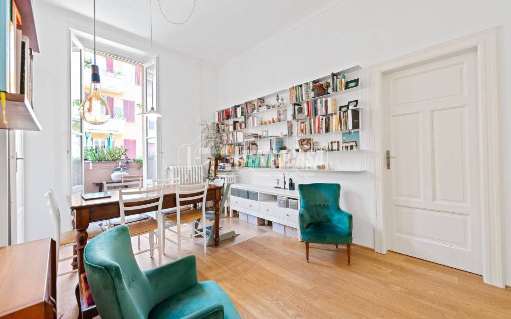 appartamento in vendita a Milano in zona Città Studi