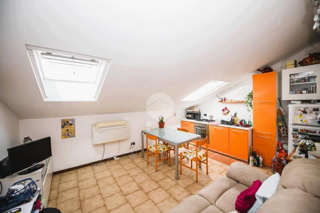 appartamento in vendita a Milano in zona Ortica