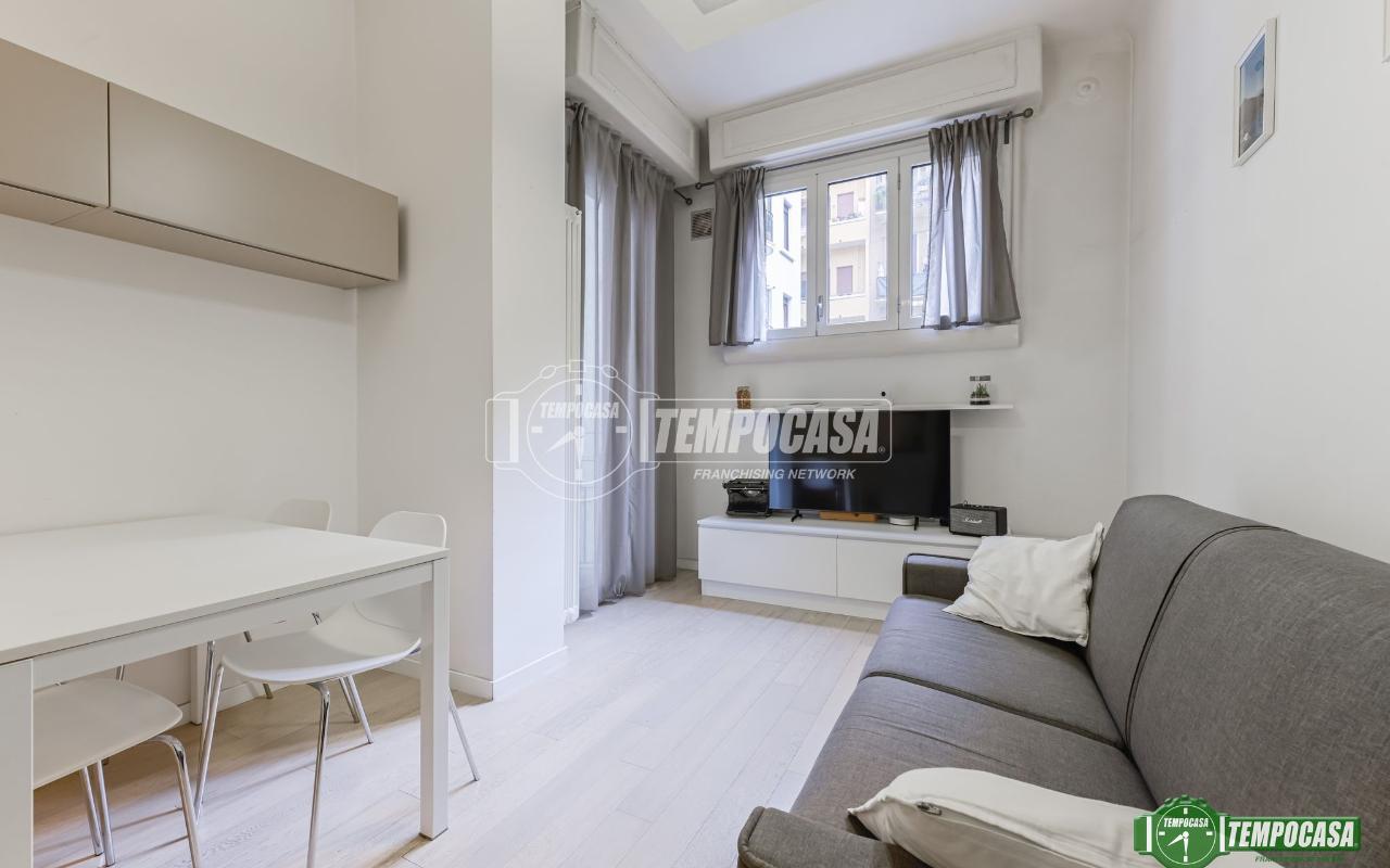 appartamento in vendita a Milano in zona Porta Nuova