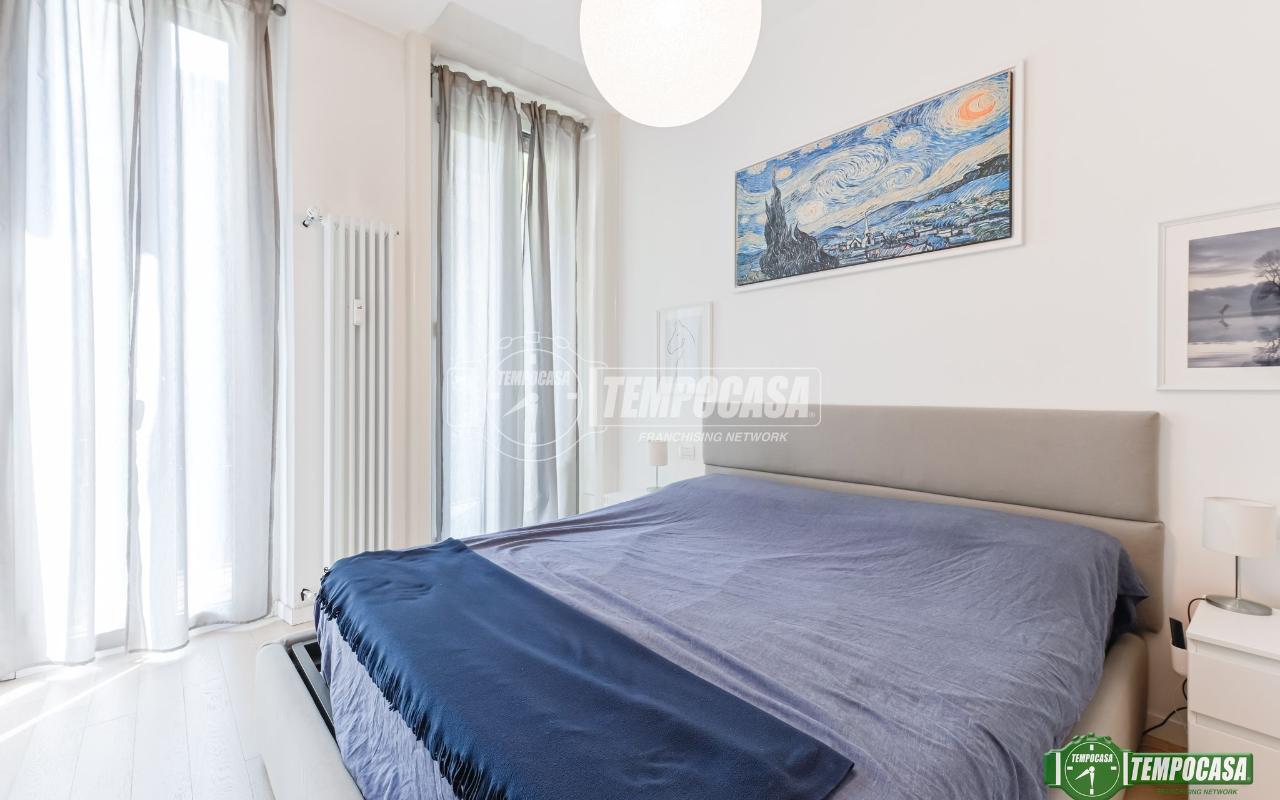 appartamento in vendita a Milano in zona Porta Nuova