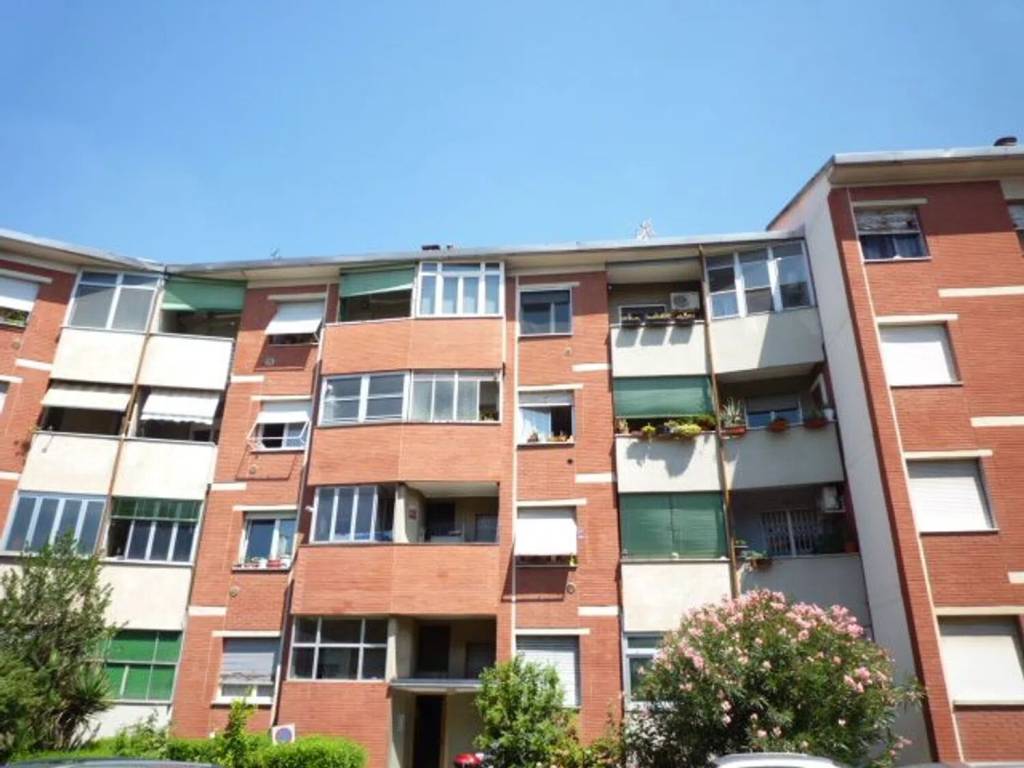 appartamento in vendita a Milano in zona Bovisa