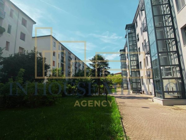 appartamento in vendita a Milano in zona Rogoredo