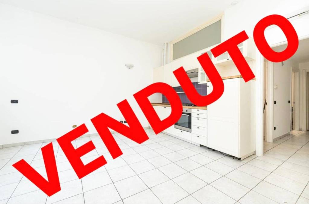 appartamento in vendita a Milano in zona Corvetto