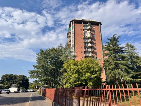 appartamento in vendita a Milano in zona San Siro