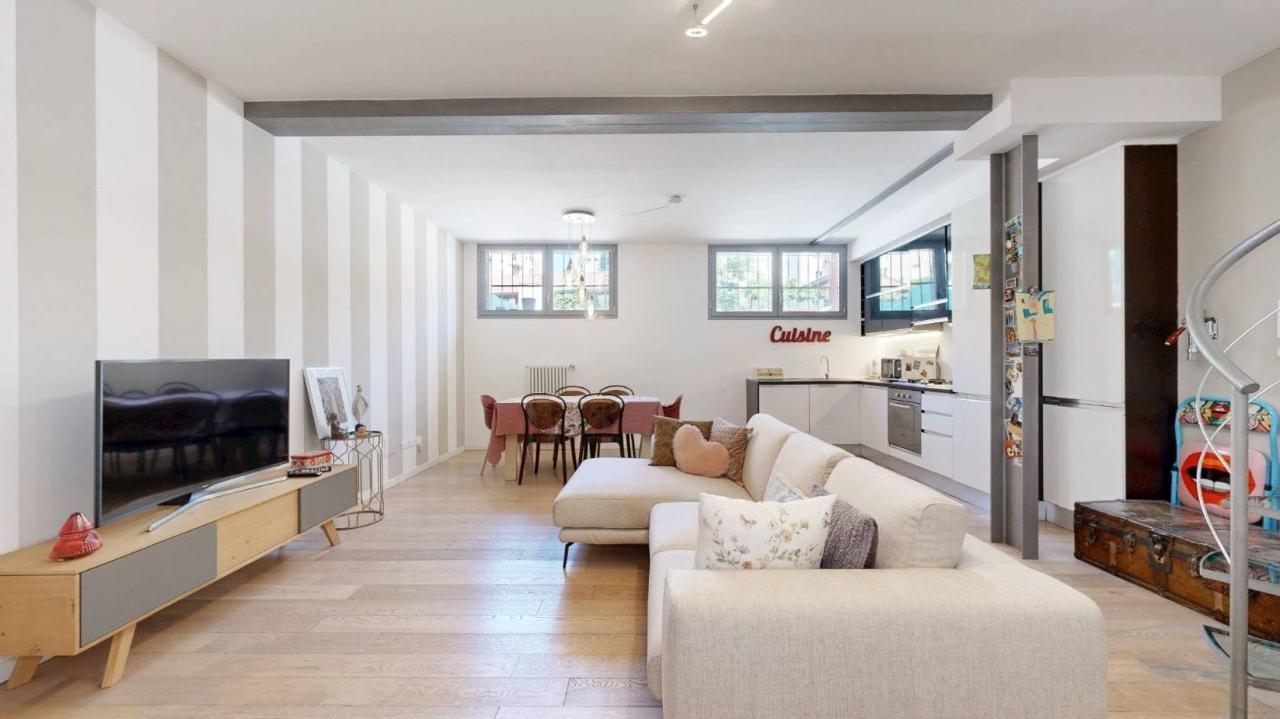 appartamento in vendita a Milano in zona Porta Genova