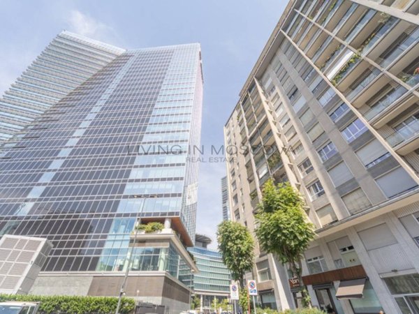 negozio in vendita a Milano in zona Centro Direzionale