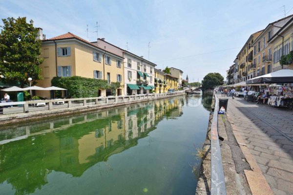 appartamento in vendita a Milano in zona Porta Genova