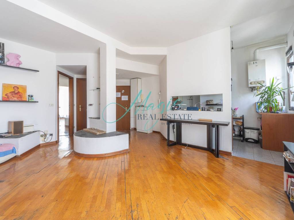appartamento in vendita a Milano in zona Città Studi