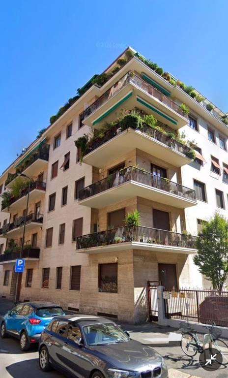 appartamento in vendita a Milano in zona Loreto